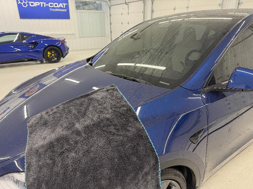 Optimum Pro Plush Drying Towel: A Must-Have for Superior Car Detailing